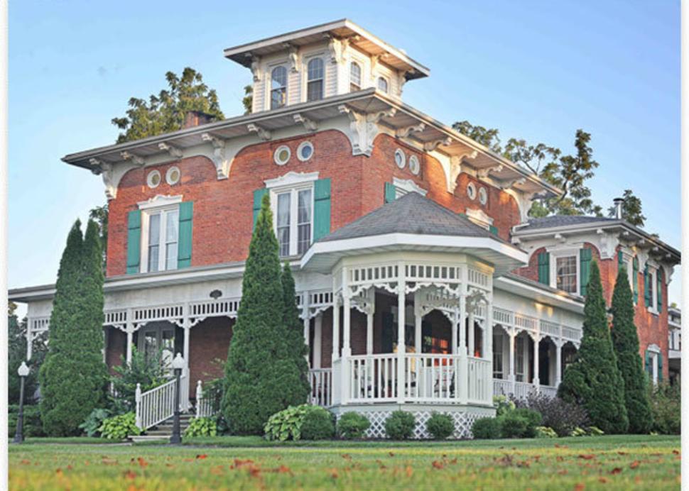 Woodruff Manor common areas and grounds