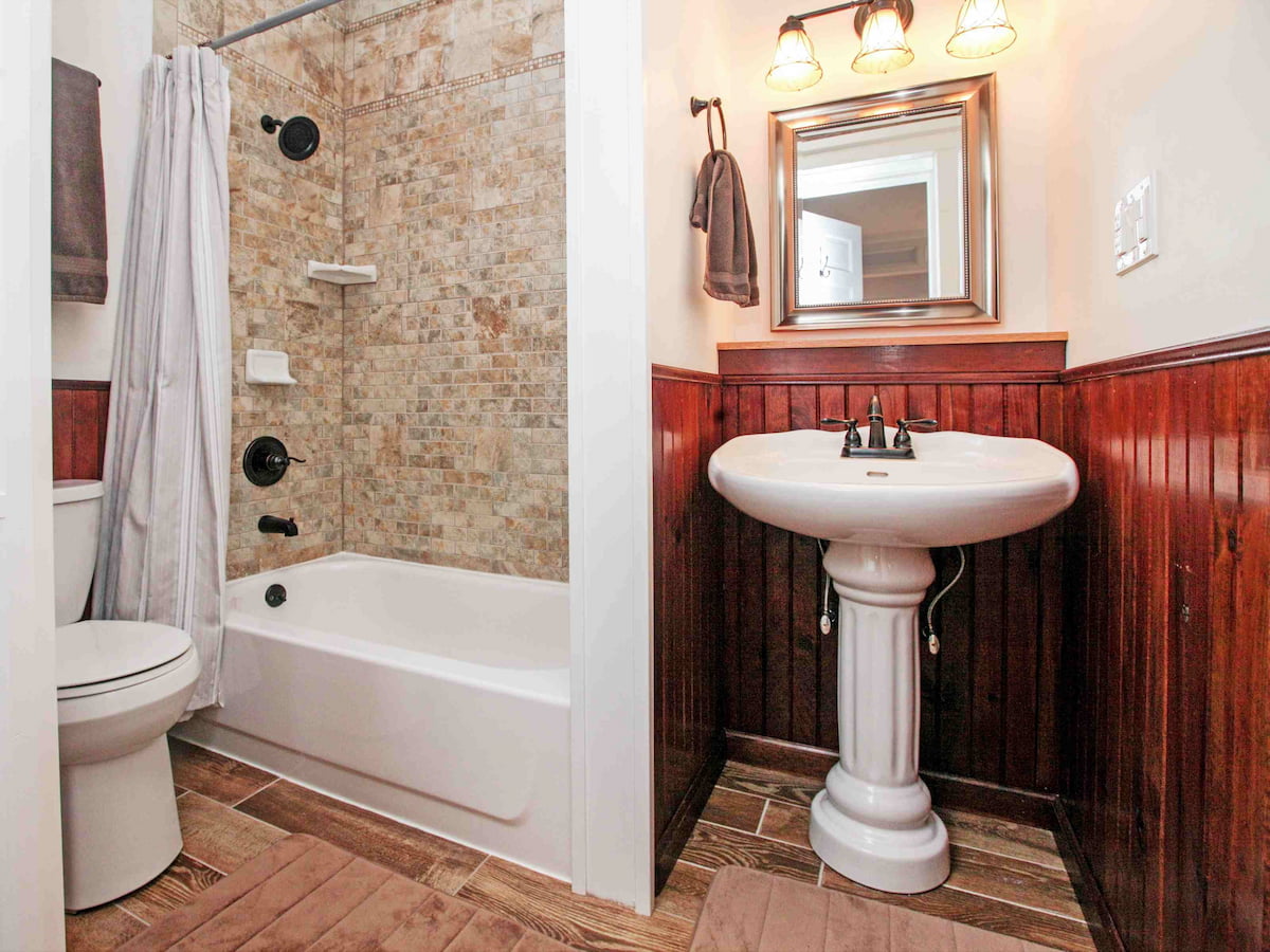 The Vineyard - detail